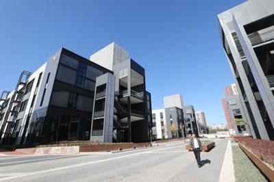 海淀區舊天壇家具廠華麗轉身，智能辦公新地標“金隅·智造工廠”崛起